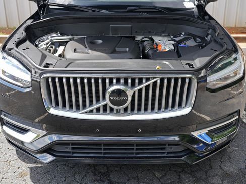 Used 2021 Volvo XC90 T8 Inscription Expression w/ Protection Package Premier AWD/4WD image 7