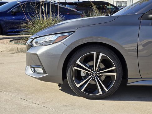 Used 2023 Nissan Sentra SR image 14