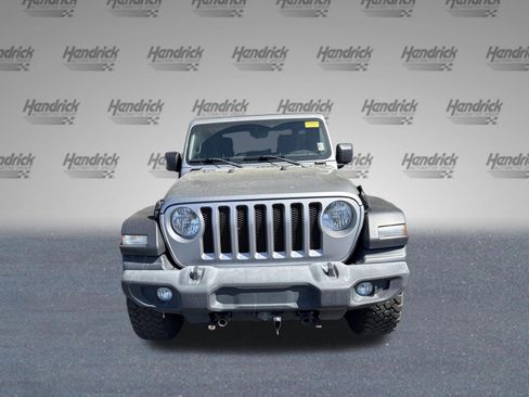 Used 2019 Jeep Wrangler Sport image 3