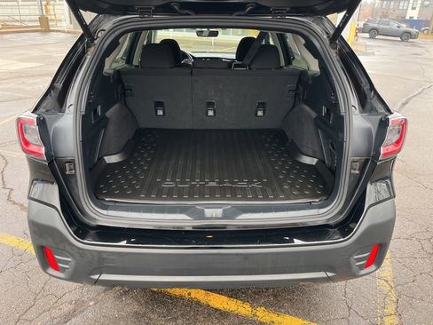 Certified 2022 Subaru Outback Premium image 23