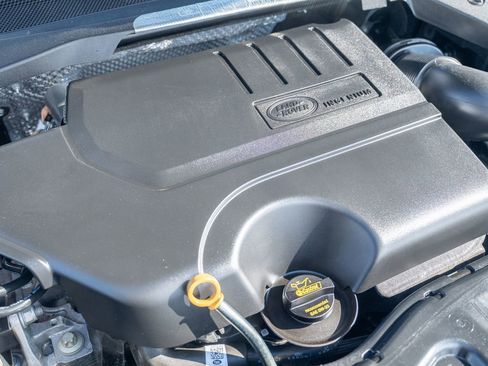 Certified 2024 Land Rover Discovery Sport Dynamic SE image 37