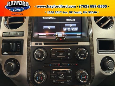 Used 2015 Ford Expedition Limited w/ Equipment Group 301A AWD/4WD image 17
