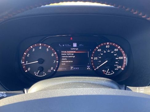 Used 2023 Nissan Frontier PRO-4X w/ Technology Package AWD/4WD image 34