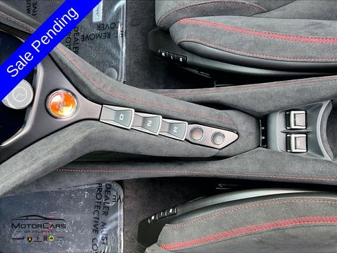 Used 2027 McLaren 750S Spider RWD image 33