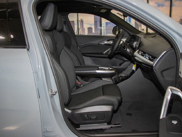 Used 2027 BMW X2 xDrive28i AWD/4WD image 21