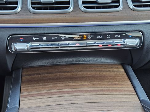 Certified 2025 Mercedes-Benz GLE 350 4MATIC image 20