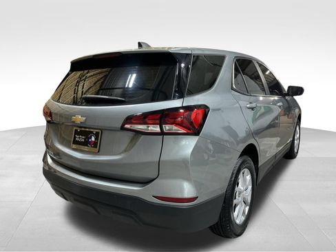 Used 2023 Chevrolet Equinox LS FWD image 5