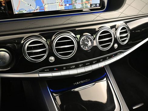 Used 2017 Mercedes-Benz Maybach S 600 image 25