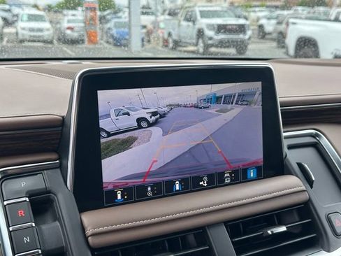 Used 2021 Chevrolet Tahoe High Country AWD/4WD image 9