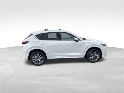 New 2025 MAZDA CX-5 Signature image 8