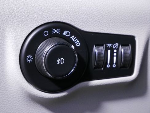 Certified 2023 Jeep Compass Limited w/ Elite Group AWD/4WD image 25