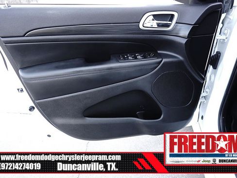 Certified 2020 Jeep Grand Cherokee Altitude RWD image 37