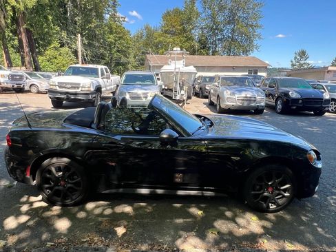 Used 2017 FIAT 124 Spider Abarth RWD image 26