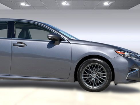 Used 2018 Lexus ES 350 w/ Navigation System Package FWD image 34