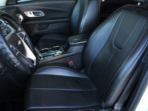 Used 2017 Chevrolet Equinox LT w/ Sport Edition image 15