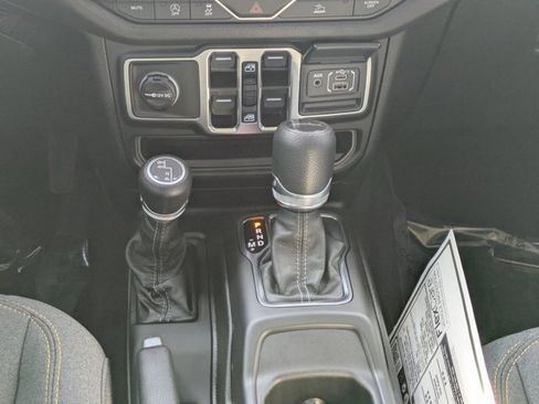 New 2026 Jeep Gladiator Sport image 17