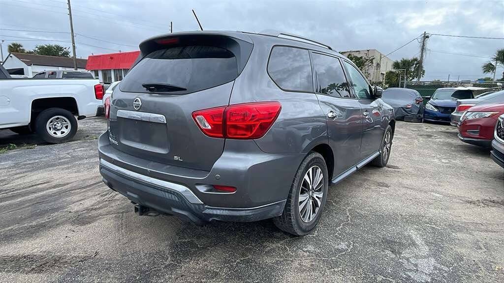 Used 2017 Nissan Pathfinder SL FWD image 11