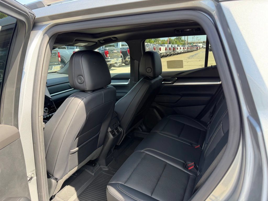 New 2027 GMC Terrain Elevation w/ Elevation Premium Package AWD/4WD image 11
