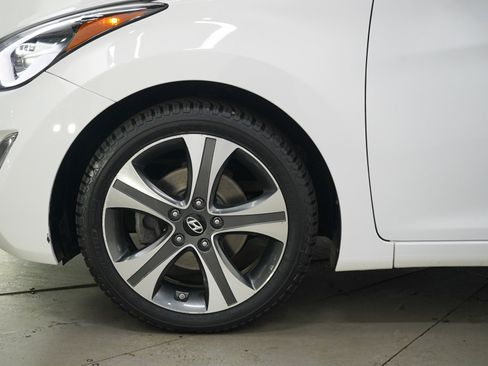 Used 2015 Hyundai Elantra Sport FWD image 28