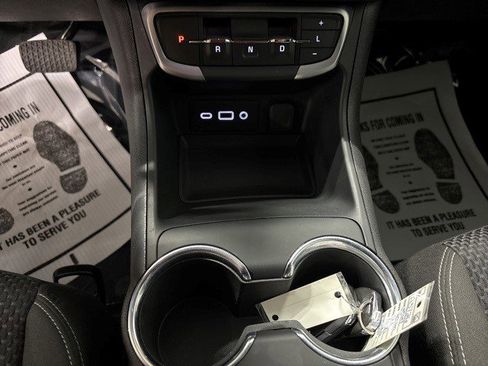 Certified 2024 GMC Terrain SLE image 21