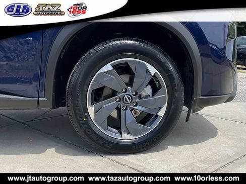 Used 2025 Nissan Rogue SV FWD image 8