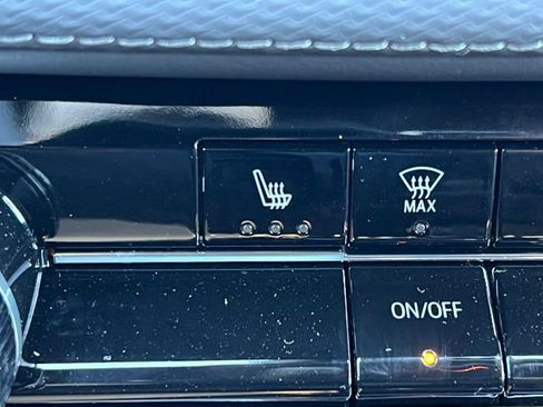 New 2026 Chevrolet Equinox LT w/ LPO, Floor Liner Package image 24