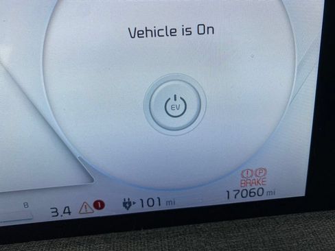 Used 2024 Kia EV6 Light AWD/4WD image 5