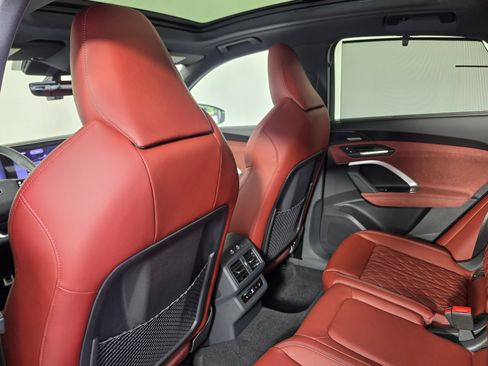 New 2026 Audi SQ5 Prestige AWD/4WD image 34