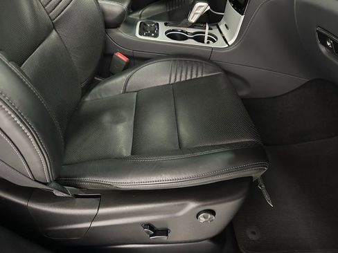 Used 2020 Jeep Grand Cherokee Trackhawk image 60