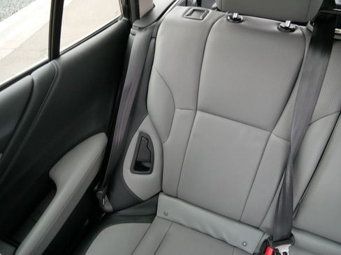 Certified 2023 Subaru Outback Limited AWD/4WD image 12