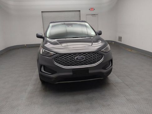 Used 2023 Ford Edge SEL image 14