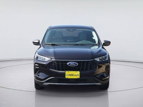 Certified 2025 Ford Escape Active FWD image 3