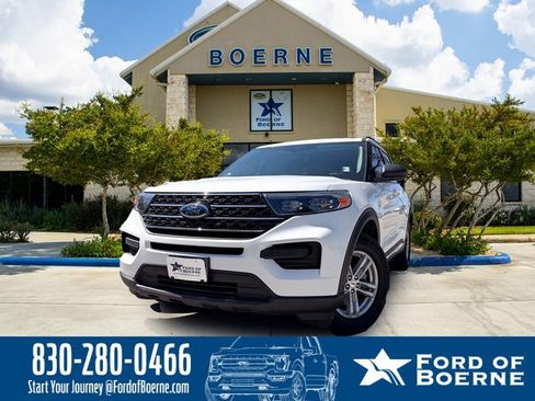 Used 2021 Ford Explorer XLT image 1