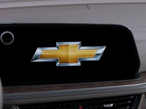 New 2026 Chevrolet Suburban LS w/ Max Trailering Package AWD/4WD image 21