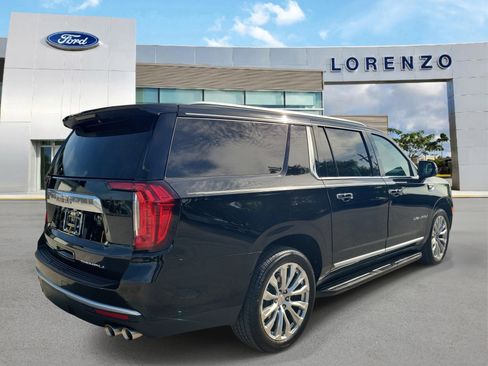 Used 2024 GMC Yukon XL Denali AWD/4WD image 5