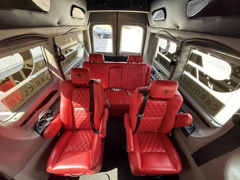 Used 2023 Ford Transit 250 148 High Roof Extended AWD image 26