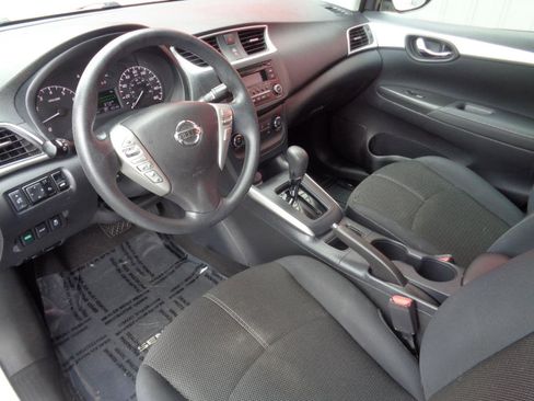 Used 2017 Nissan Sentra S image 2