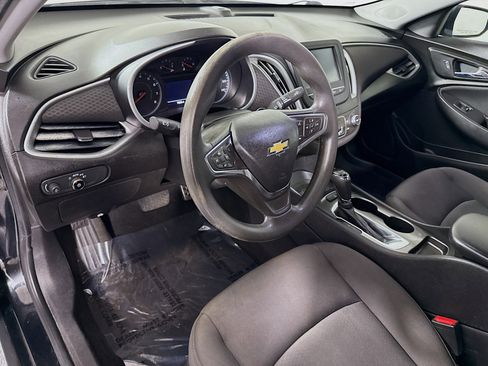 Used 2017 Chevrolet Malibu LS image 23