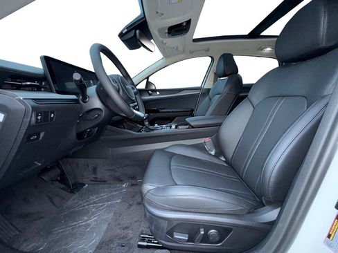 New 2026 Kia K5 EX FWD image 9