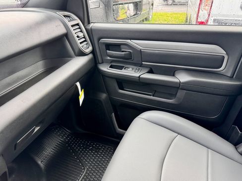 New 2024 RAM 5500 Tradesman AWD/4WD image 15