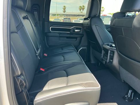New 2026 RAM 2500 Laramie w/ Sport Appearance Package AWD/4WD image 17