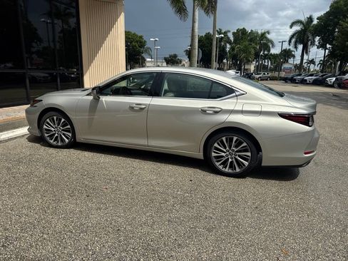 Used 2020 Lexus ES 350 w/ Premium Package FWD image 9
