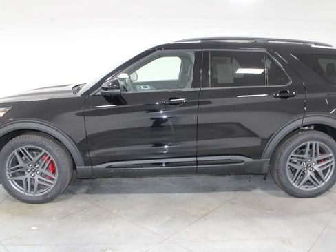 New 2026 Ford Explorer ST w/ Sun And Sound Package AWD/4WD image 5
