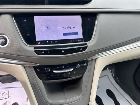 Used 2020 Cadillac XT5 Premium Luxury FWD image 23