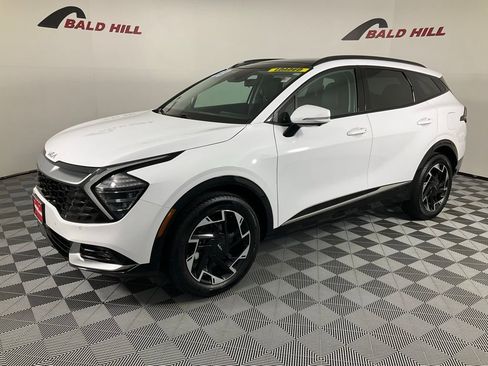 Used 2023 Kia Sportage SX image 3