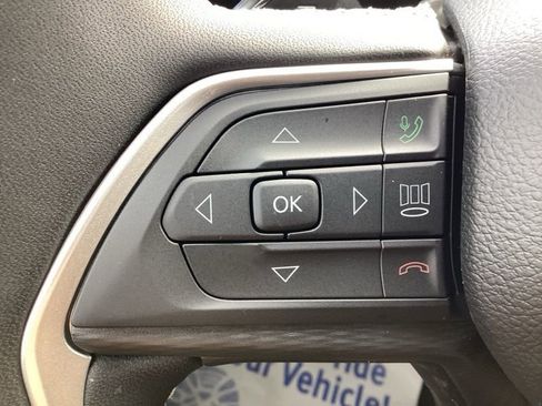 New 2025 Jeep Grand Cherokee Laredo image 32