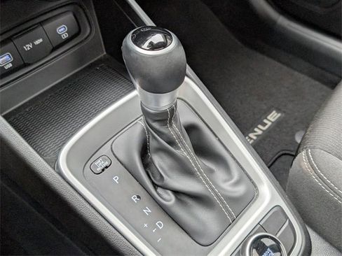 Used 2023 Hyundai Venue SEL w/ Cargo Package image 23