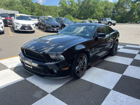 Used 2010 Ford Mustang Shelby GT500 image 6