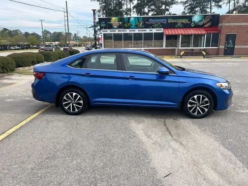 Used 2022 Volkswagen Jetta S FWD image 4