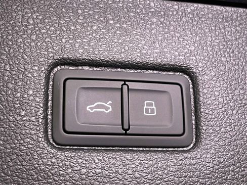 New 2026 Audi Q7 3.0T Prestige image 21